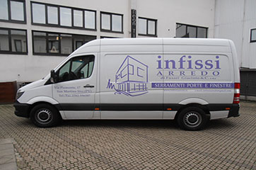 furgone-infissi-arredo